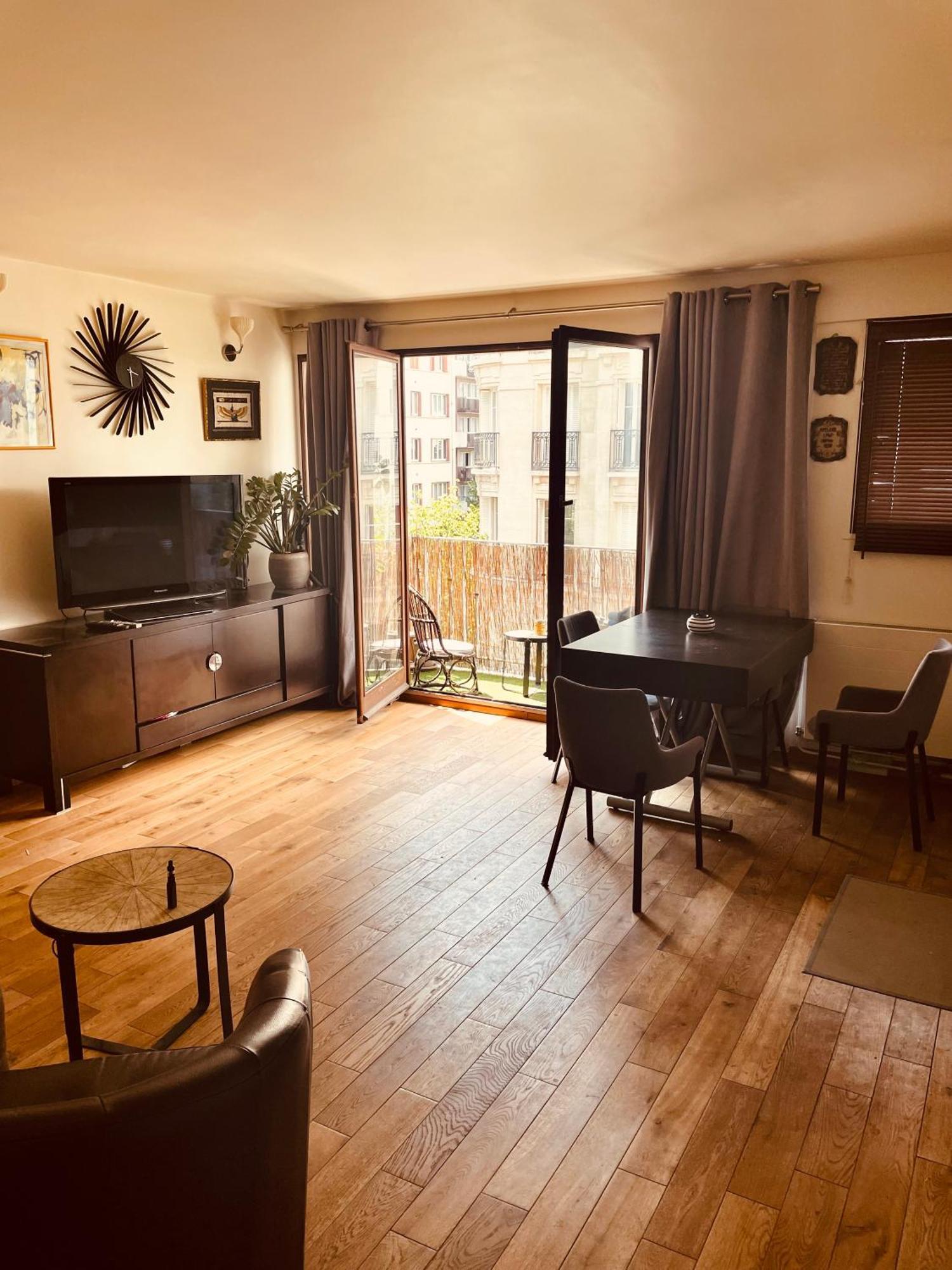 Jolie 2 Pieces Avec Balcon Paris 15 Eme Apartment Exterior photo