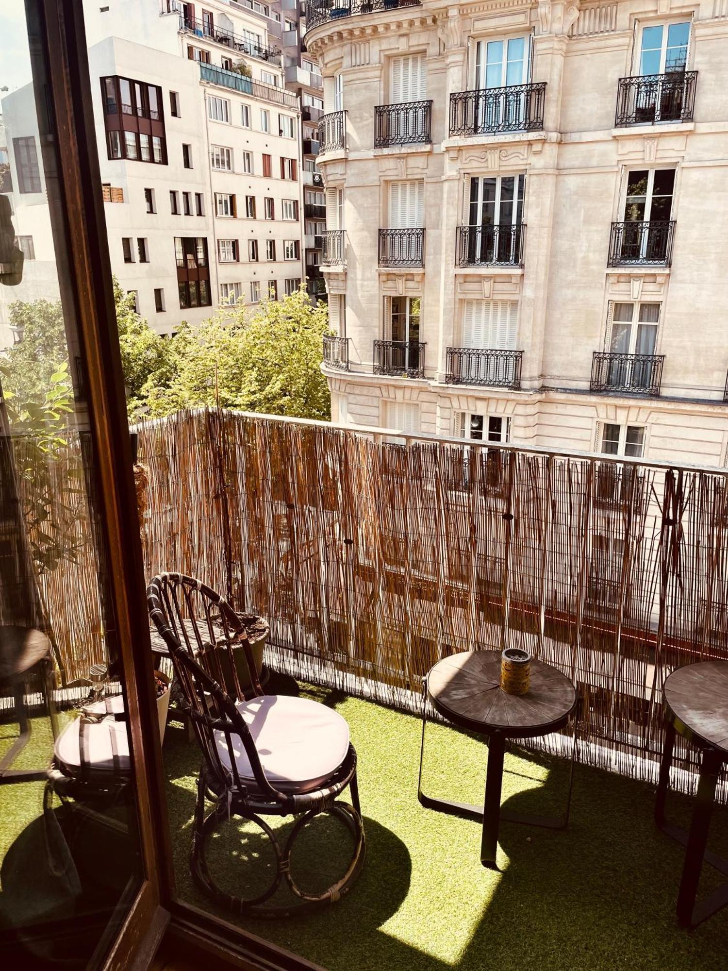 Jolie 2 Pieces Avec Balcon Paris 15 Eme Apartment Exterior photo